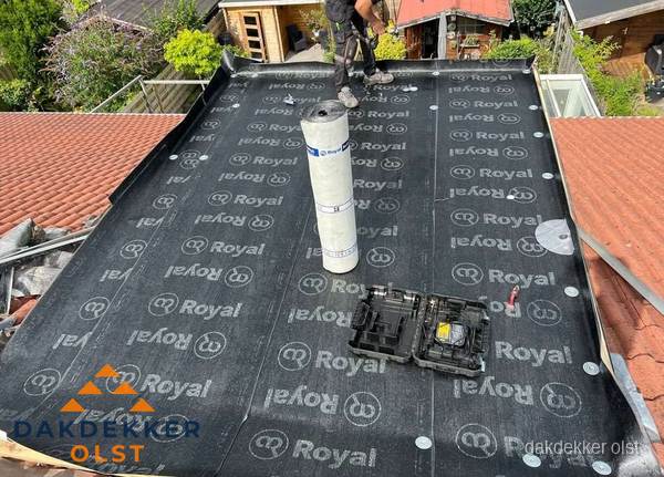 Dakrenovatie met Royal onderdak op plat dak in Olst