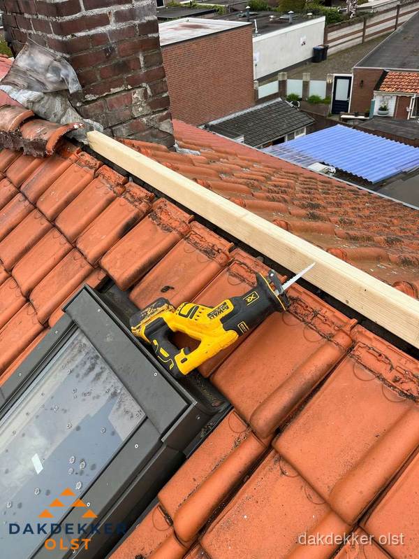 Kosten dak vervangen: werkzaamheden aan pannendak in Olst Kosten dak vervangen: werkzaamheden aan pannendak in Olst